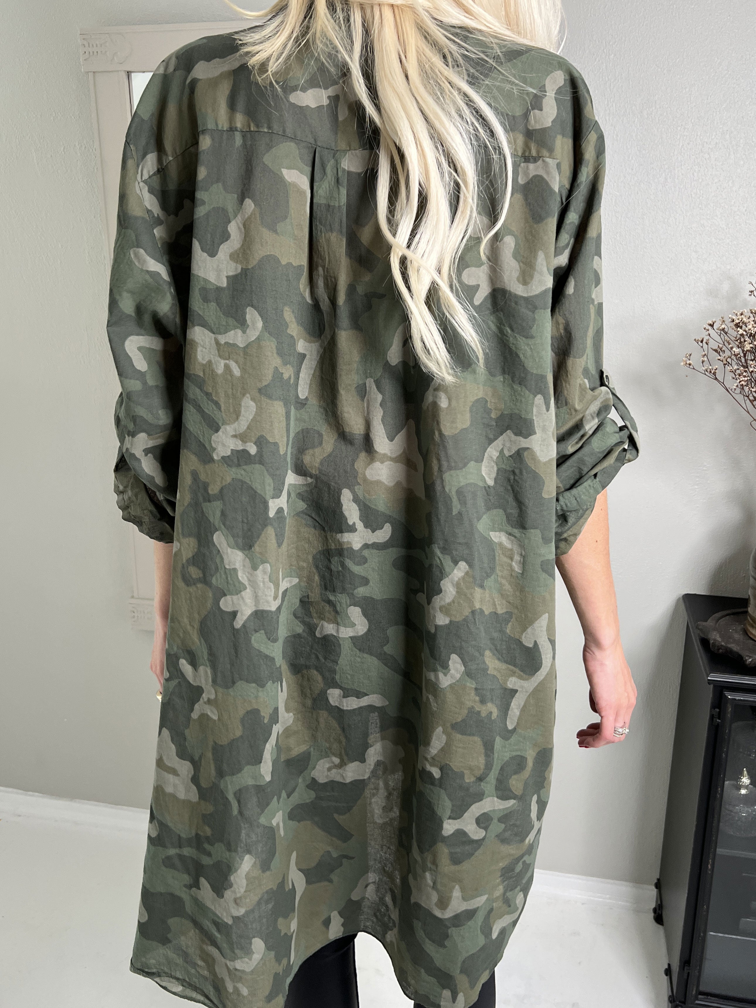 Berna Camo - Skjorta i kamouflagetryck med fickor